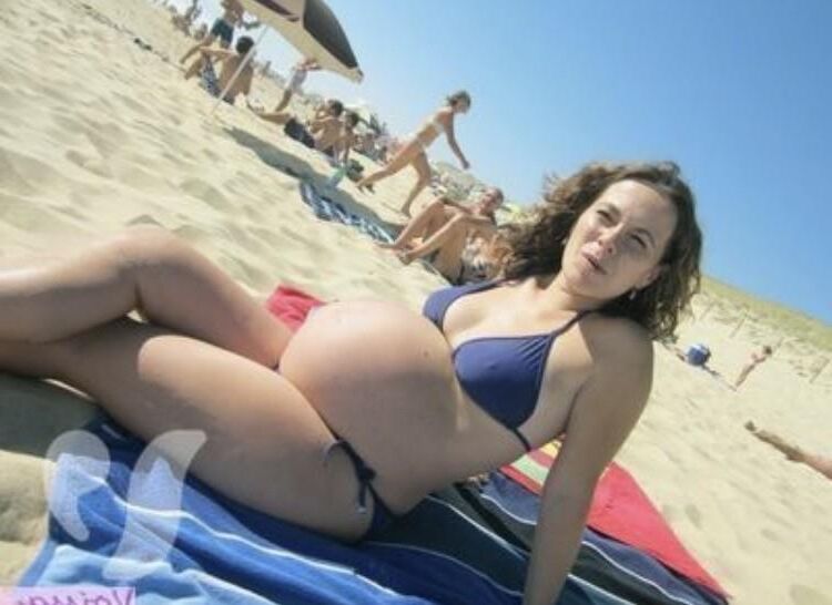 [Pregnant] French mom on vacation