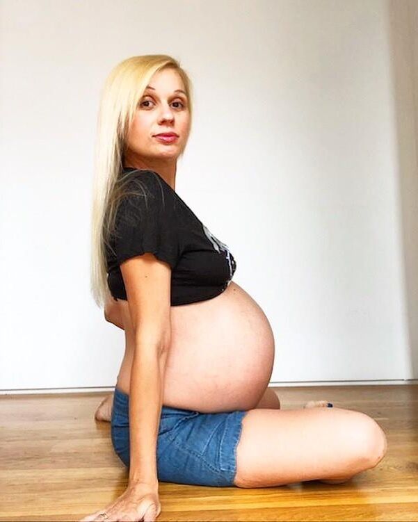 Pregnant amateur mom Danila