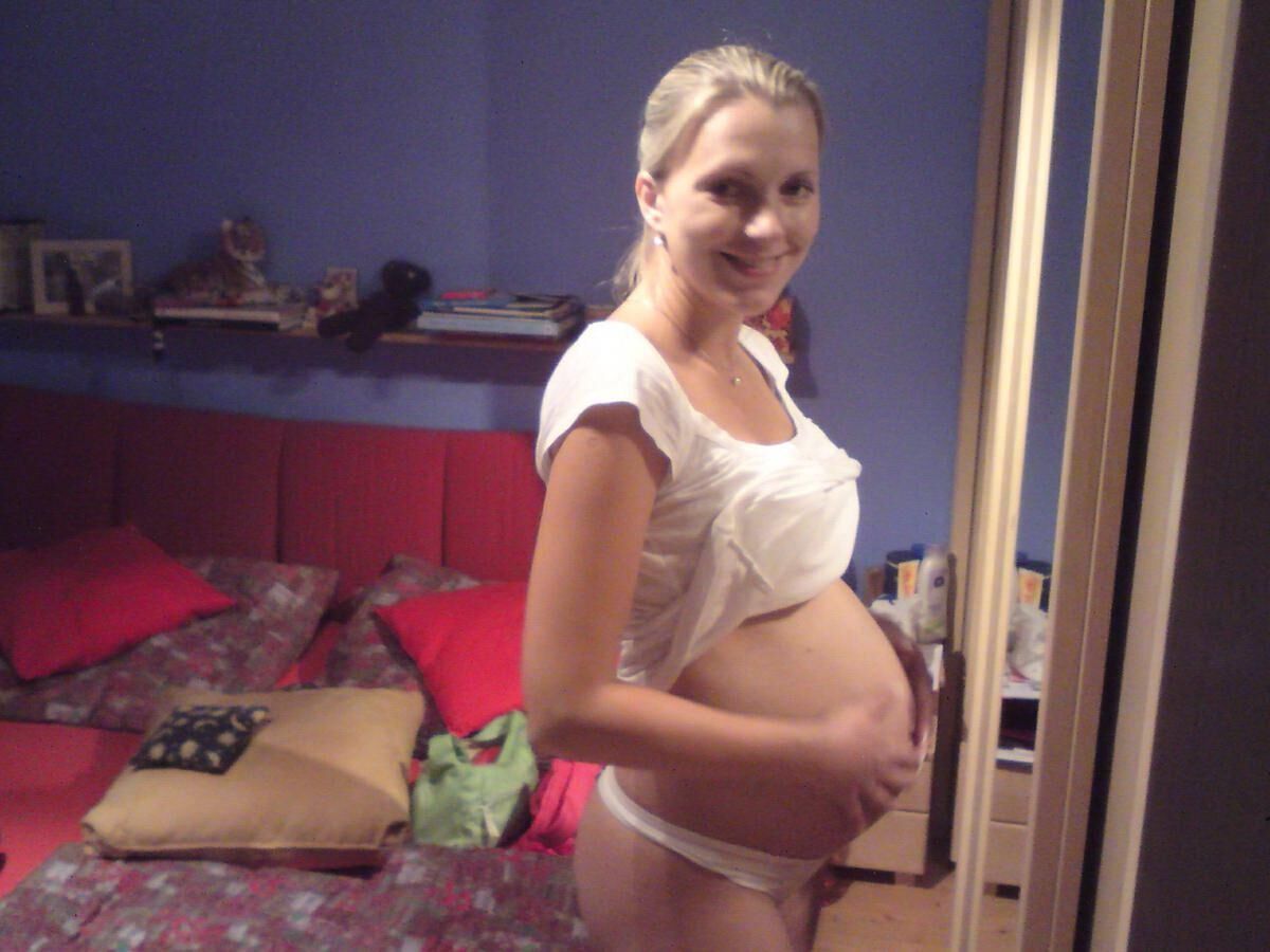 Amateur Preggo_Pregnant 4.2