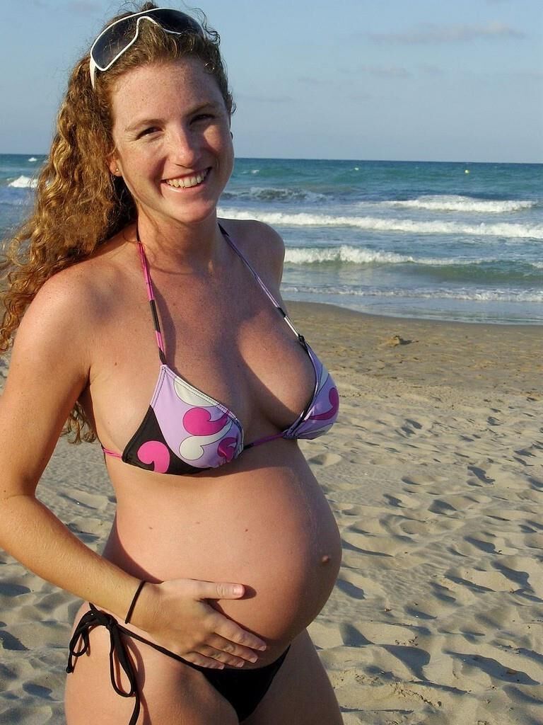 Pregnant in bikini