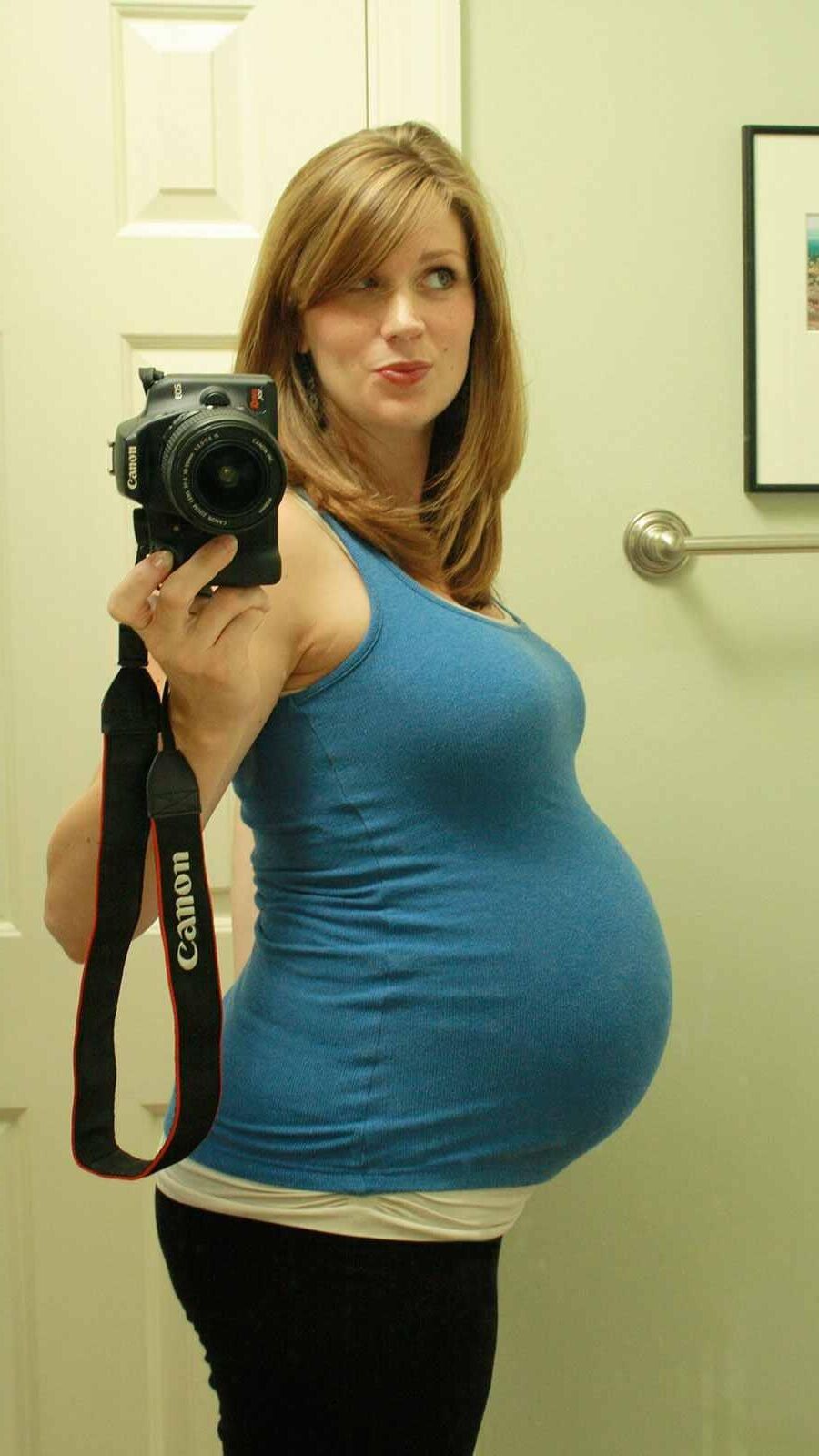 Mirror mirror on the wall, who's the sexiest preggo of them all?