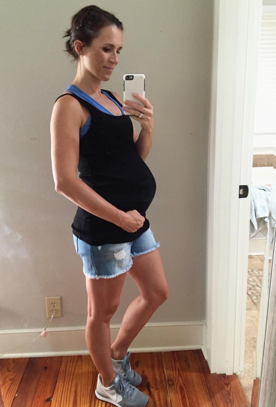 Mirror mirror on the wall, who's the sexiest preggo of them all?