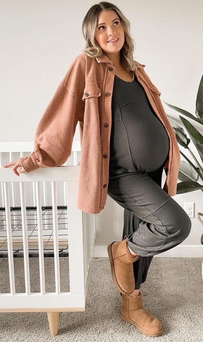 Pregnant Blonde Influencers 1