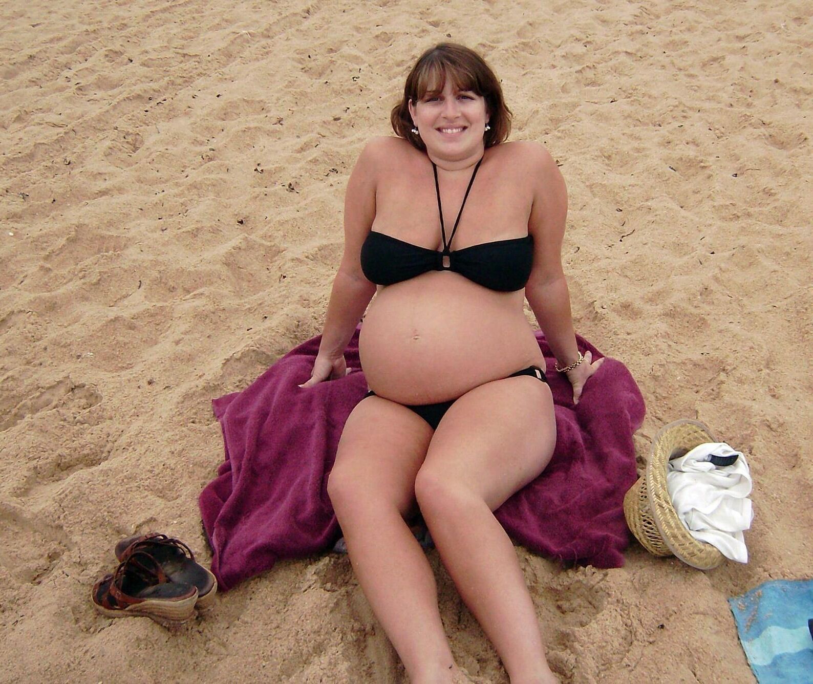 Pregnant in bikini