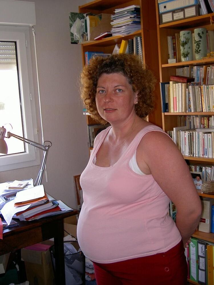 Pregnant French mature wife with curly hair