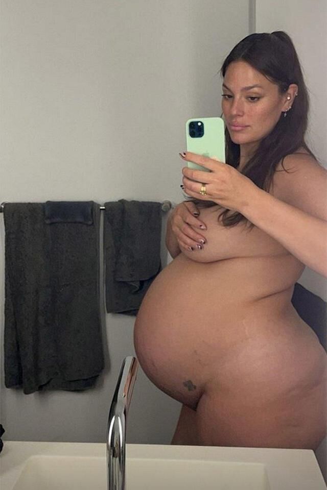 Ashley Graham NUDE Pregnant Pics Sports Illustrated Model