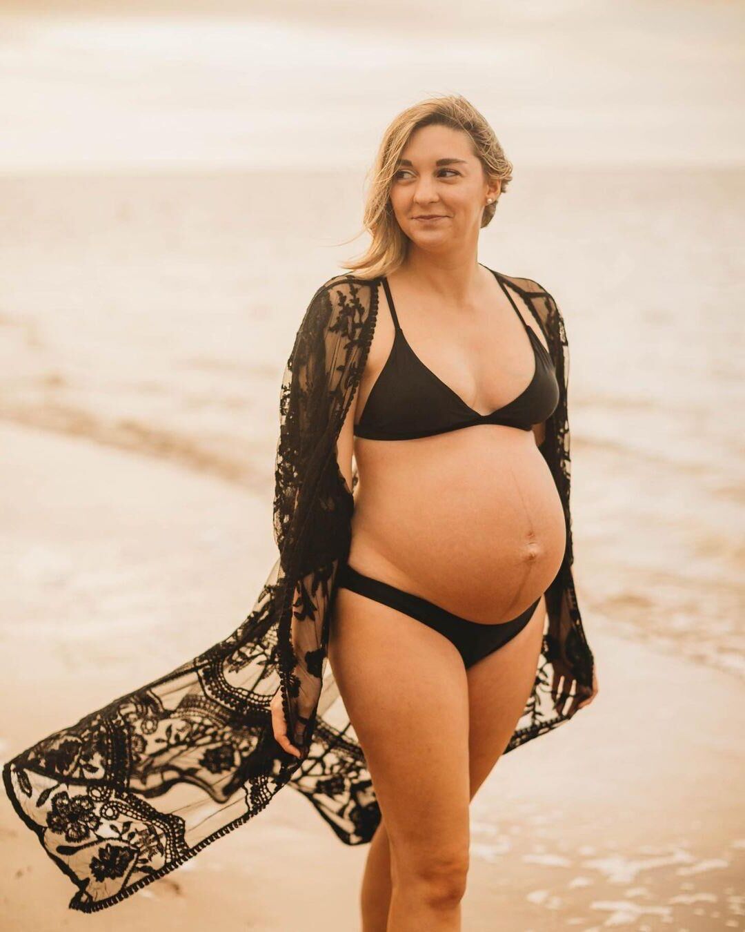 Blonde non nude pregnant 