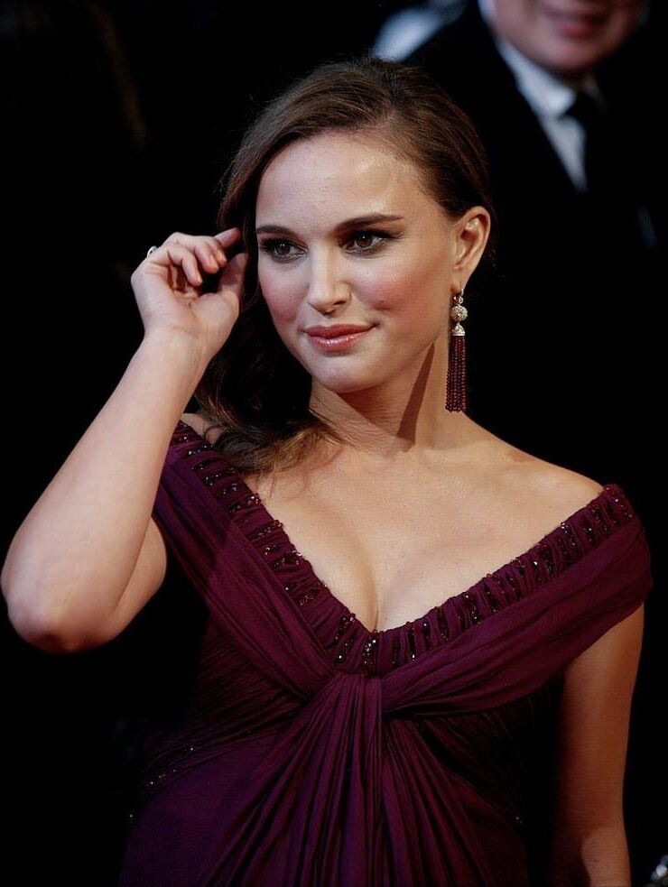 Stuck-up whore Natalie Portman needs degrading 