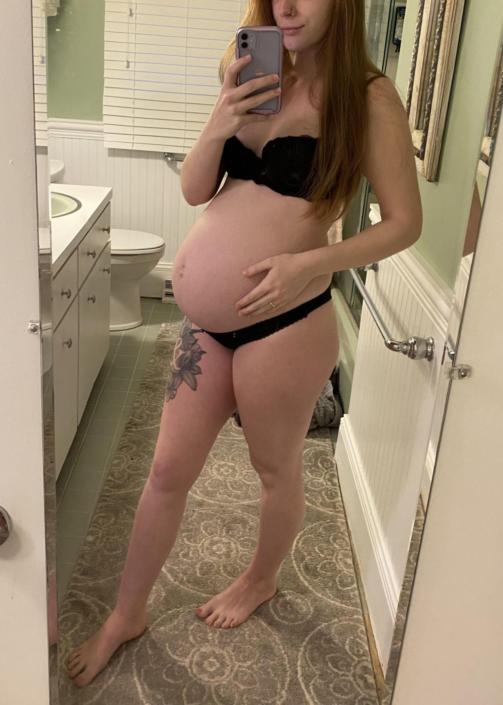 Mirror mirror on the wall, who's the sexiest preggo of them all?