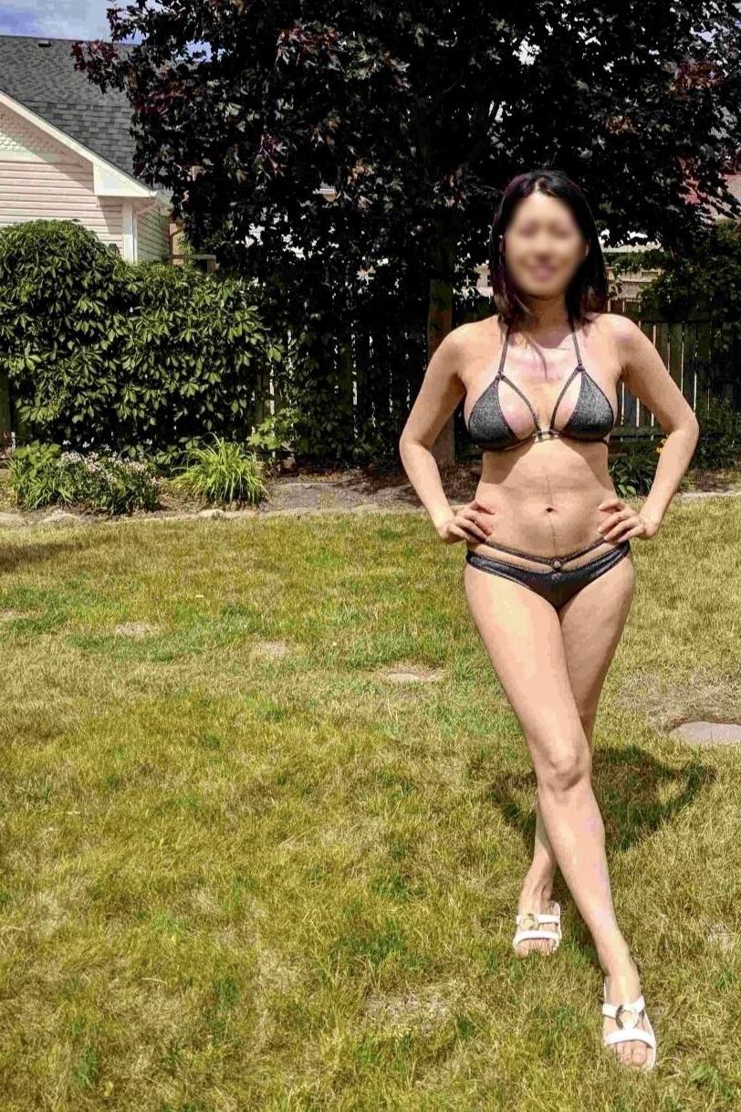 Pregnant Asian women 