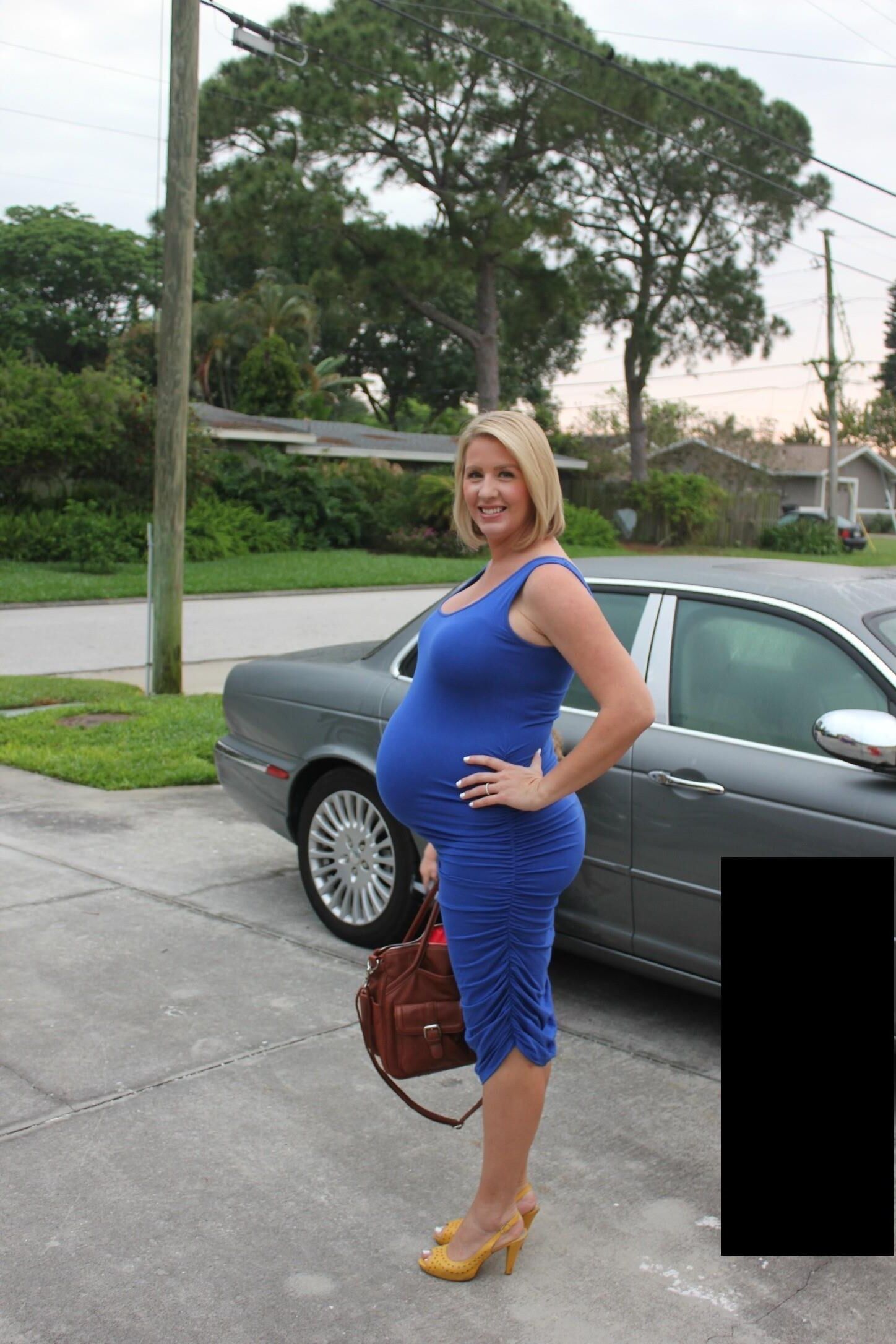 Blonde non nude pregnant 