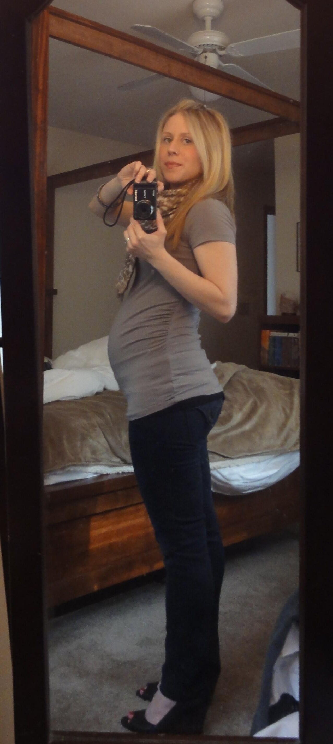 Mirror mirror on the wall, who's the sexiest preggo of them all?