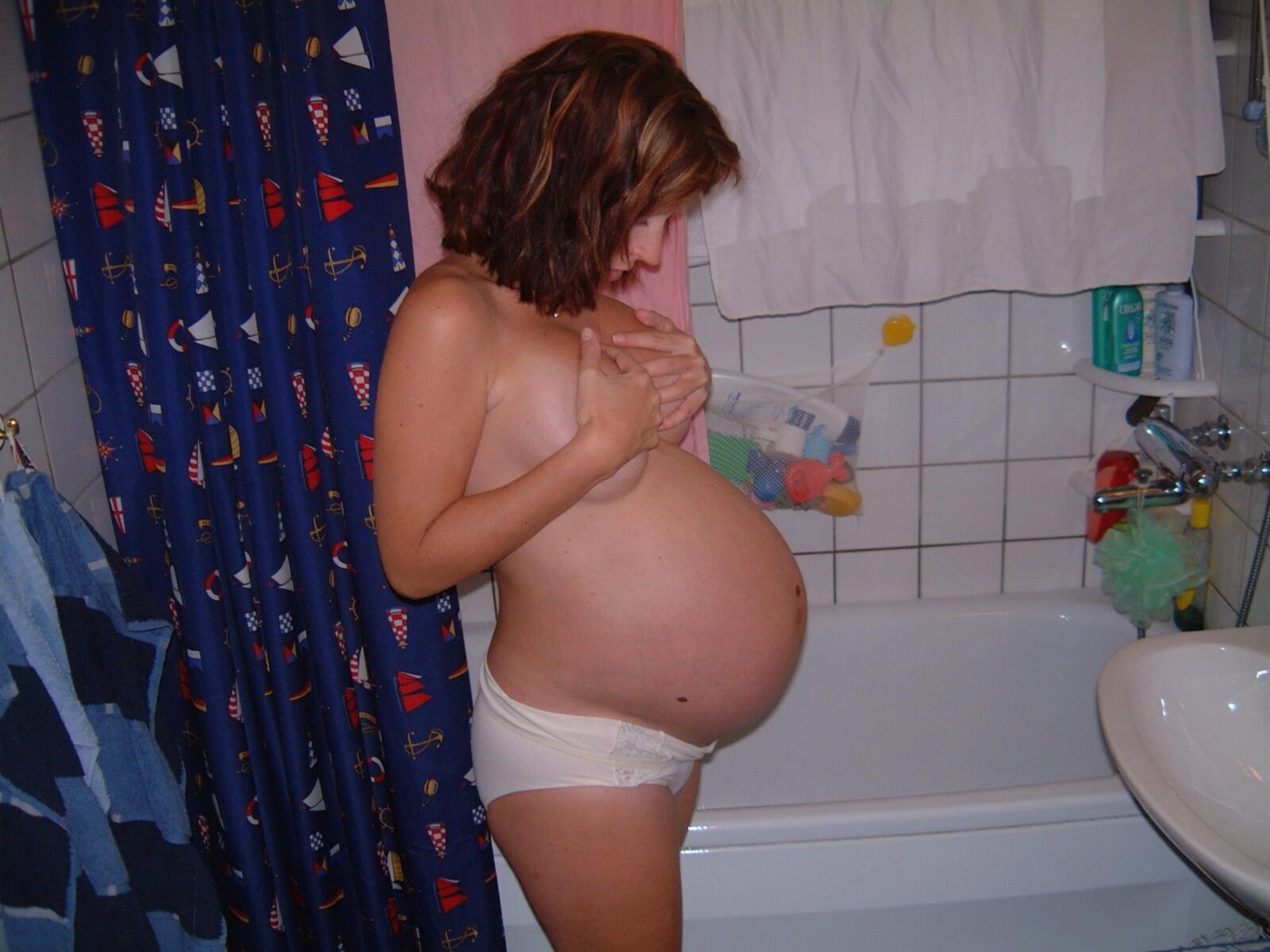 Elle est enceinte 13