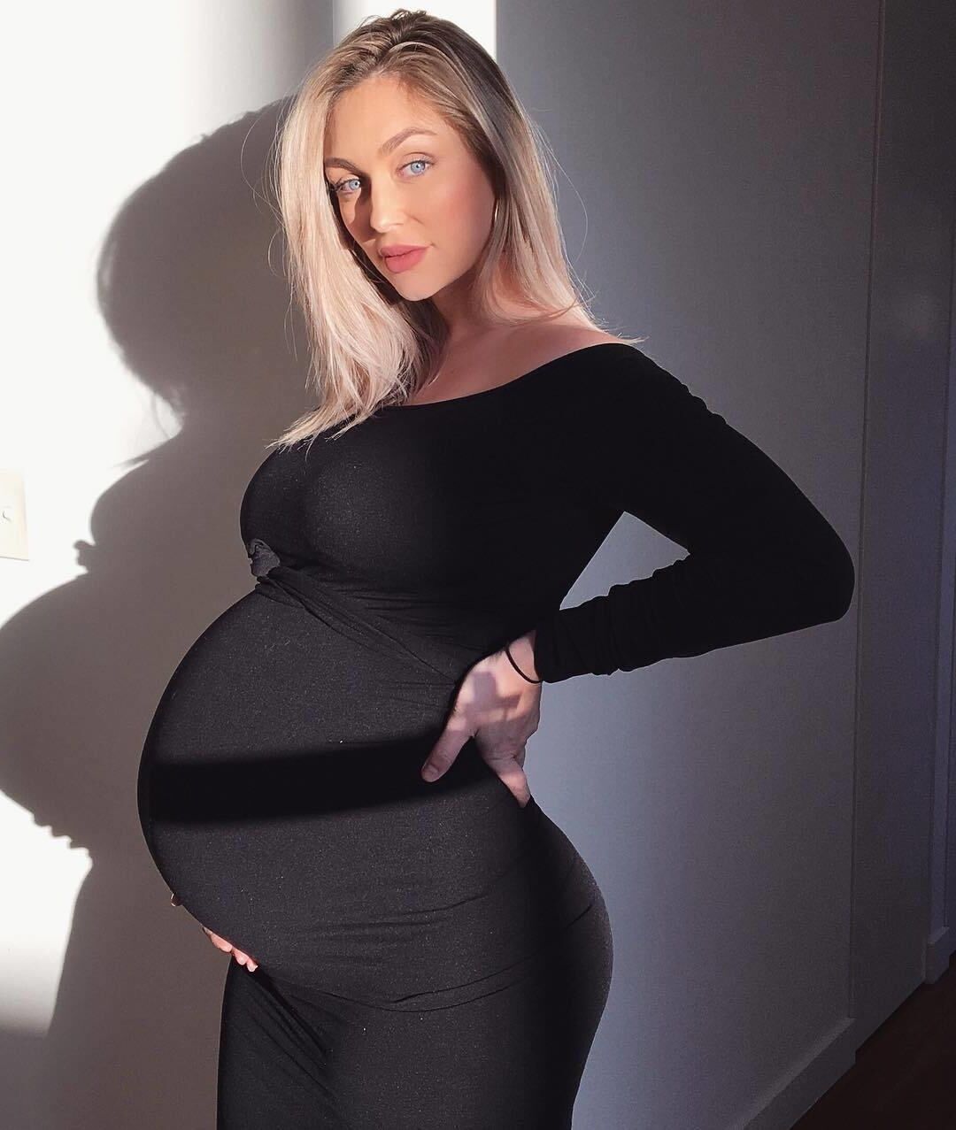 Blonde non nude pregnant 