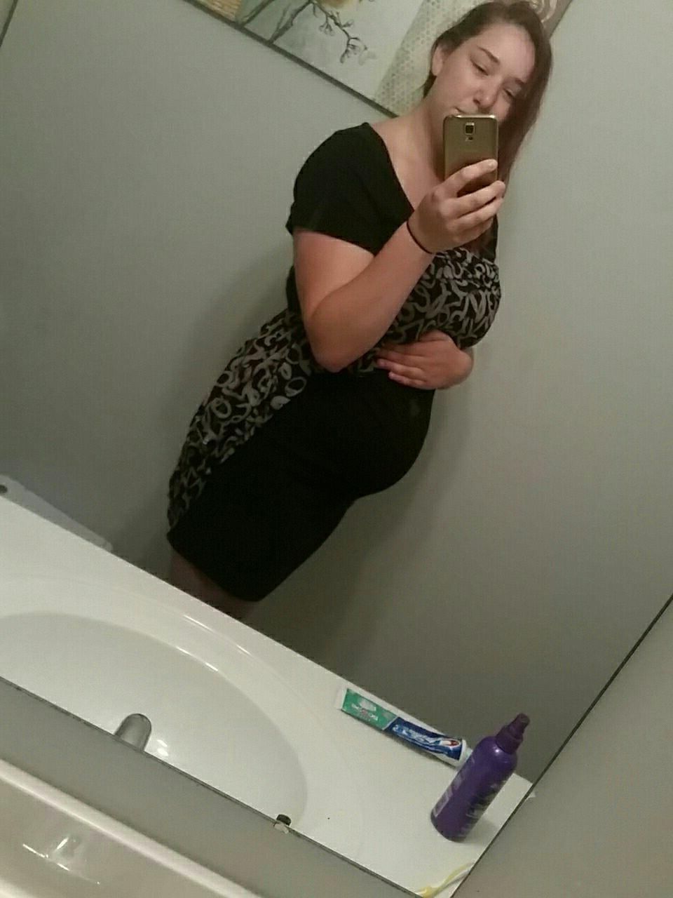 Mirror mirror on the wall, who's the sexiest preggo of them all?