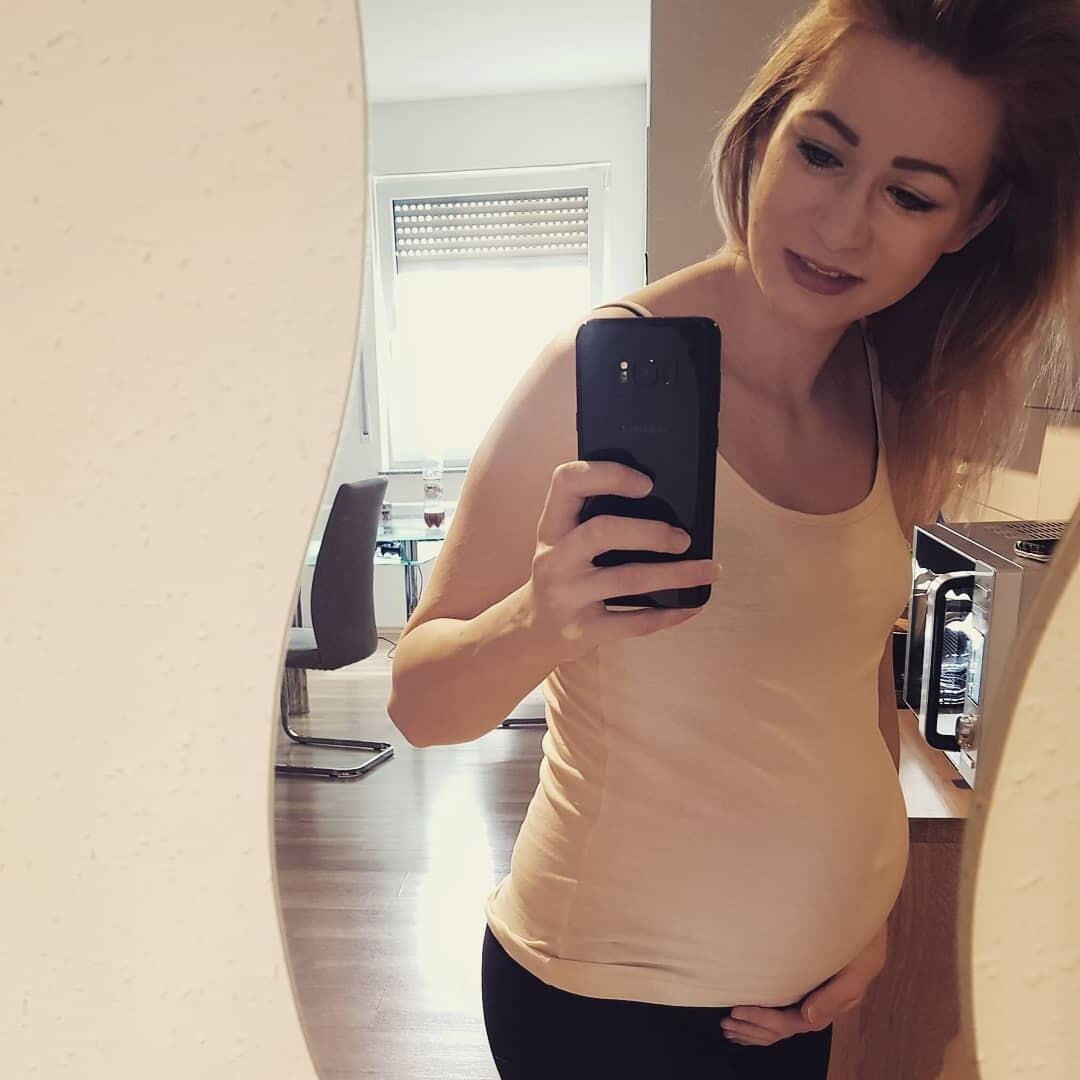 Preggo German