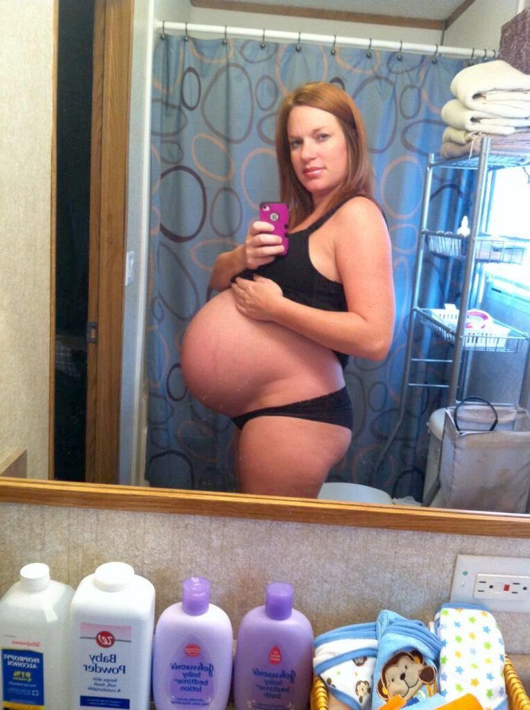 Hot preggo 12