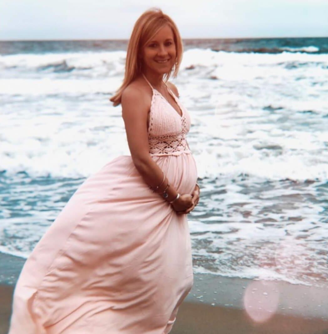 Pregnant Woman 68