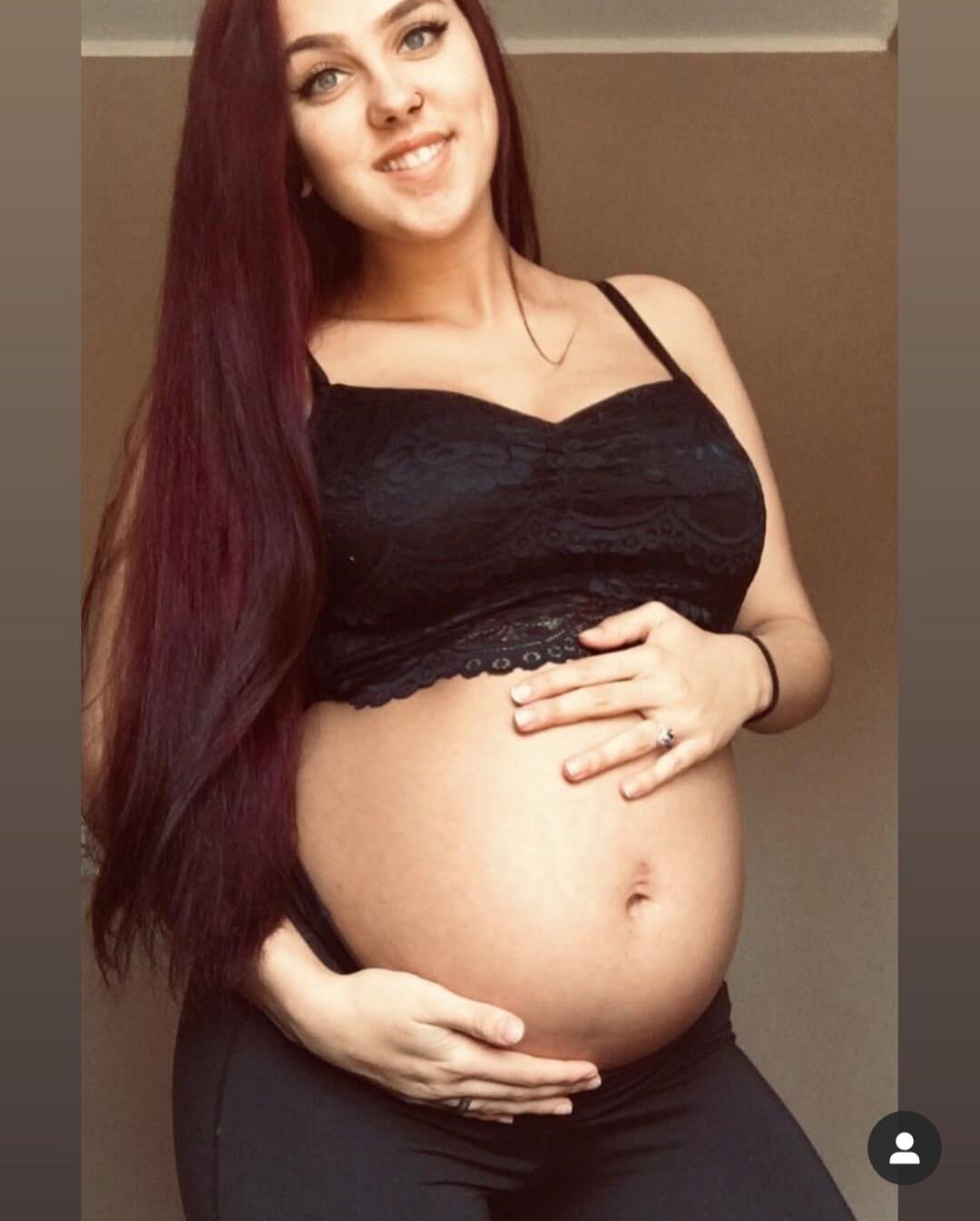 Pregnant teen 29