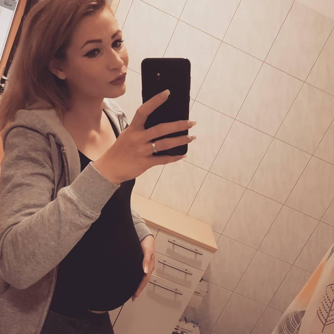 Preggo German