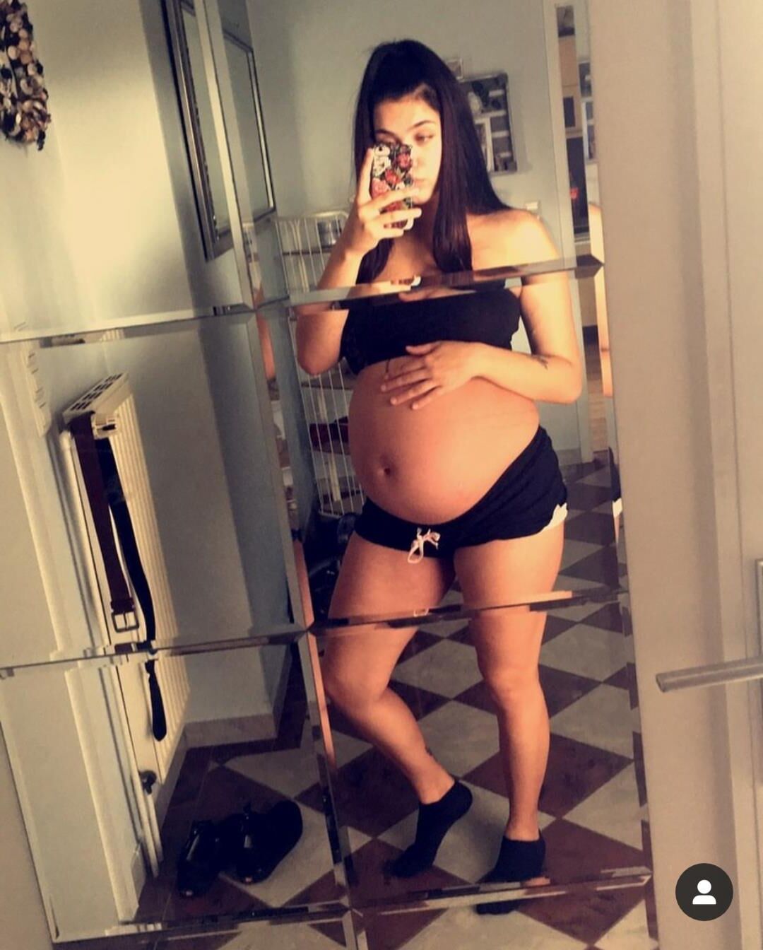 Pregnant teen 29