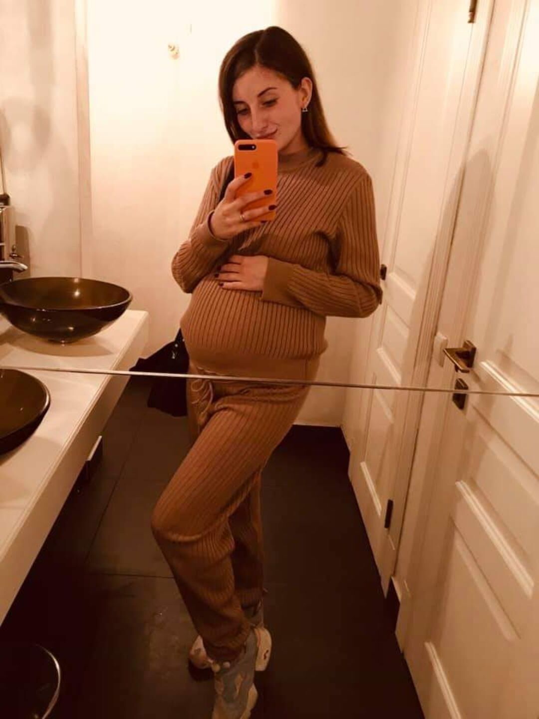 Pregnant teen 48