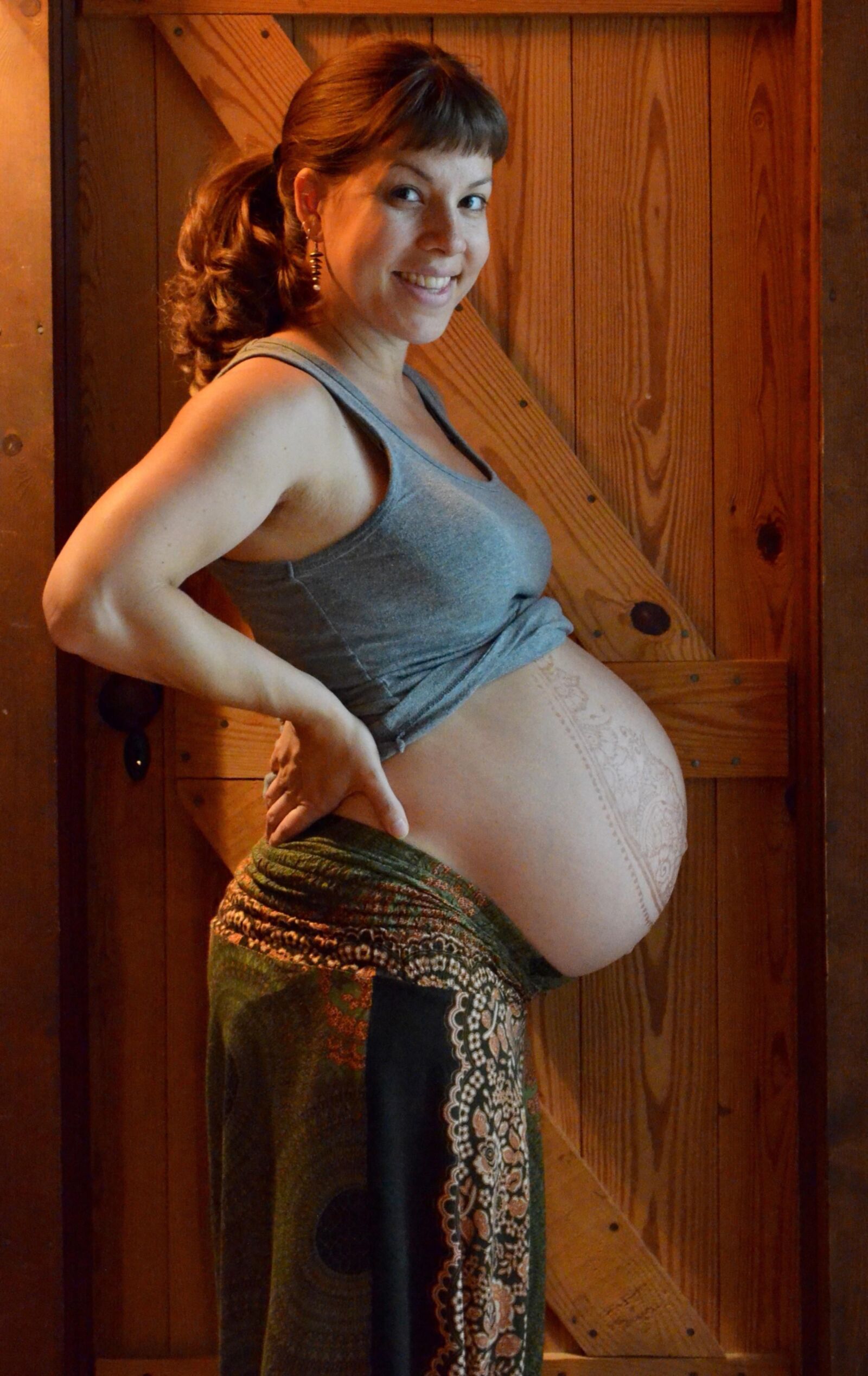 Pregnant Slut Leah