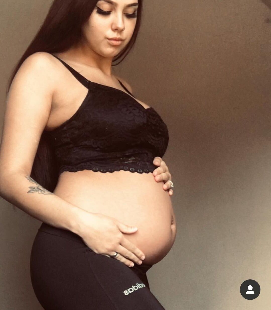 Pregnant teen 29