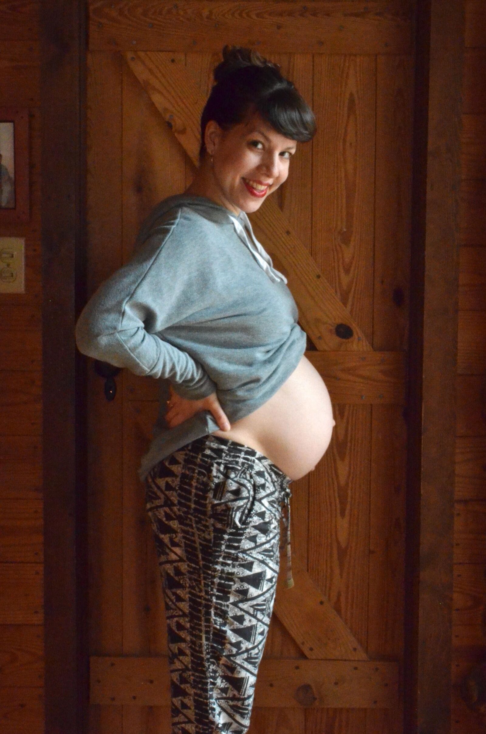 Pregnant Slut Leah