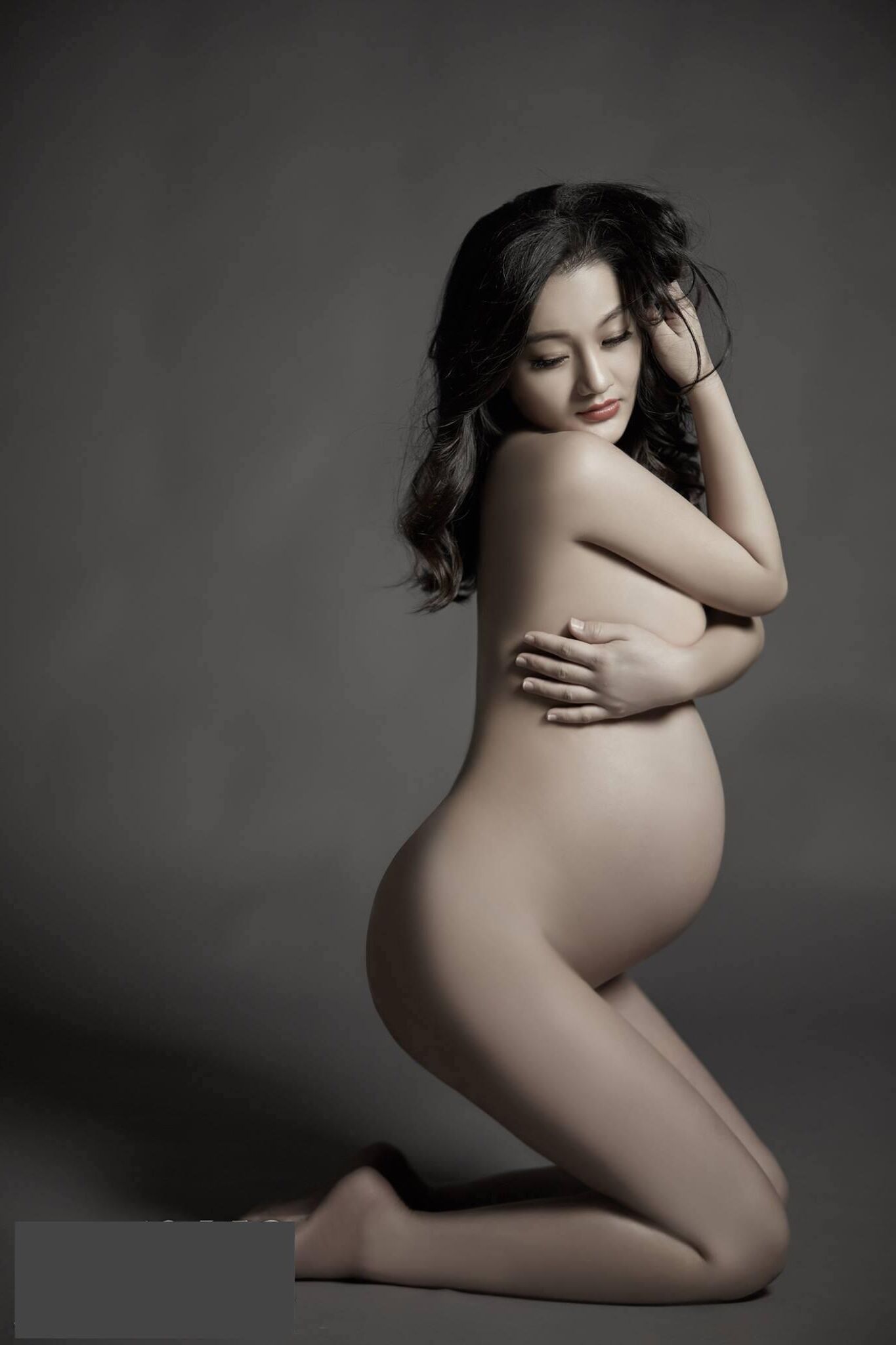 Pregnant Asian Women 1