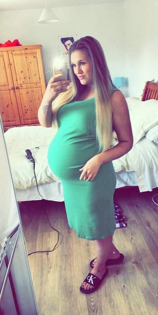 Femme Enceinte 30