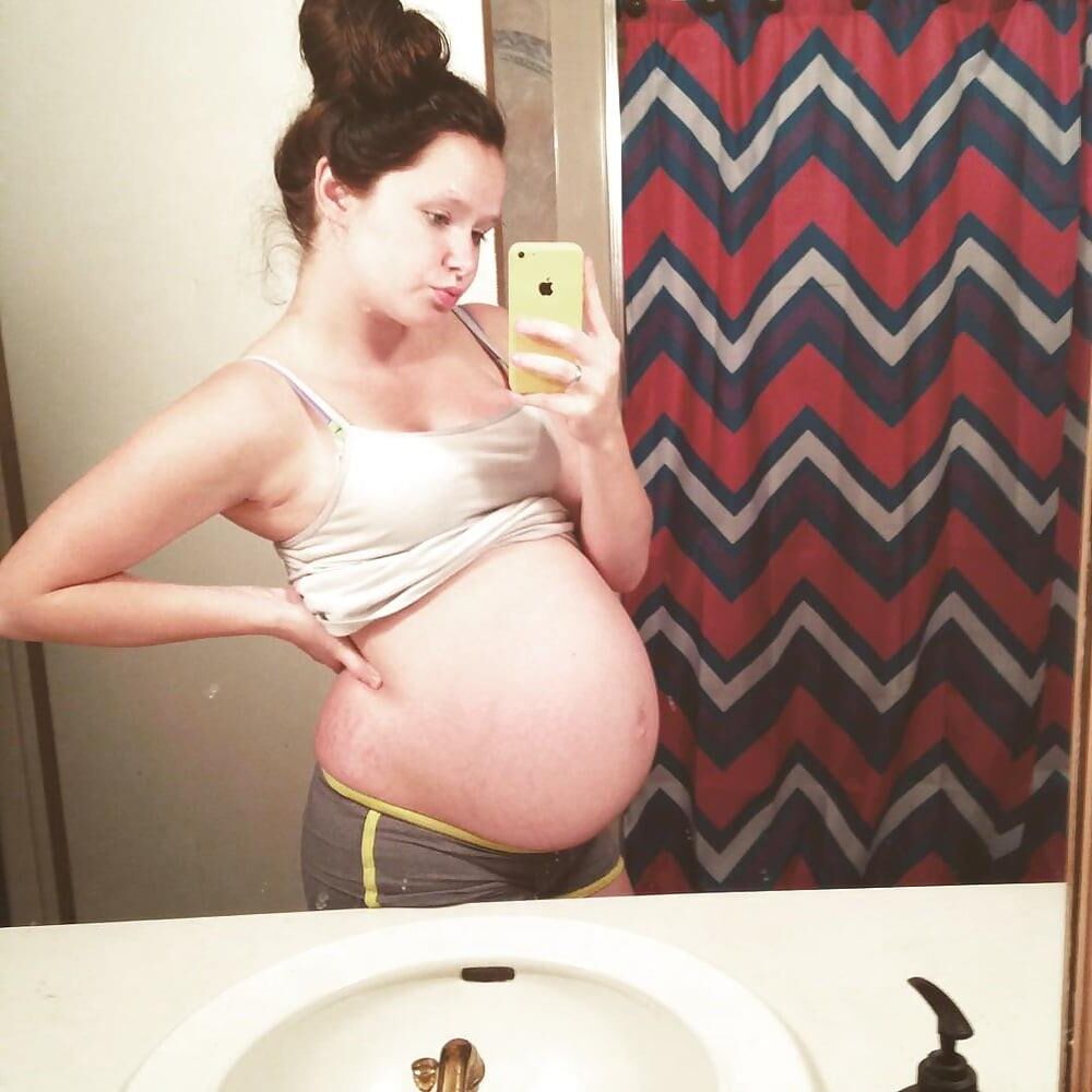 Hot Pregnant Teen