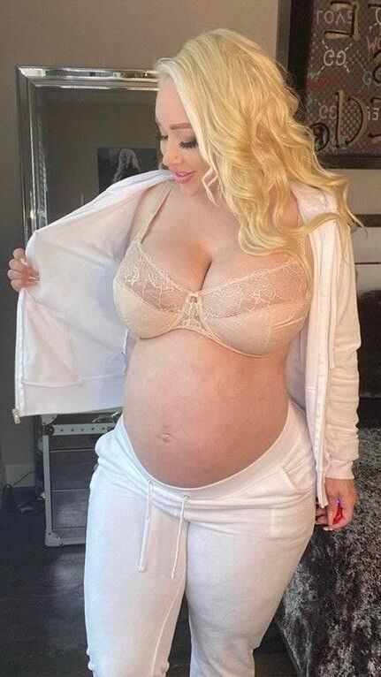 Pregnant 19