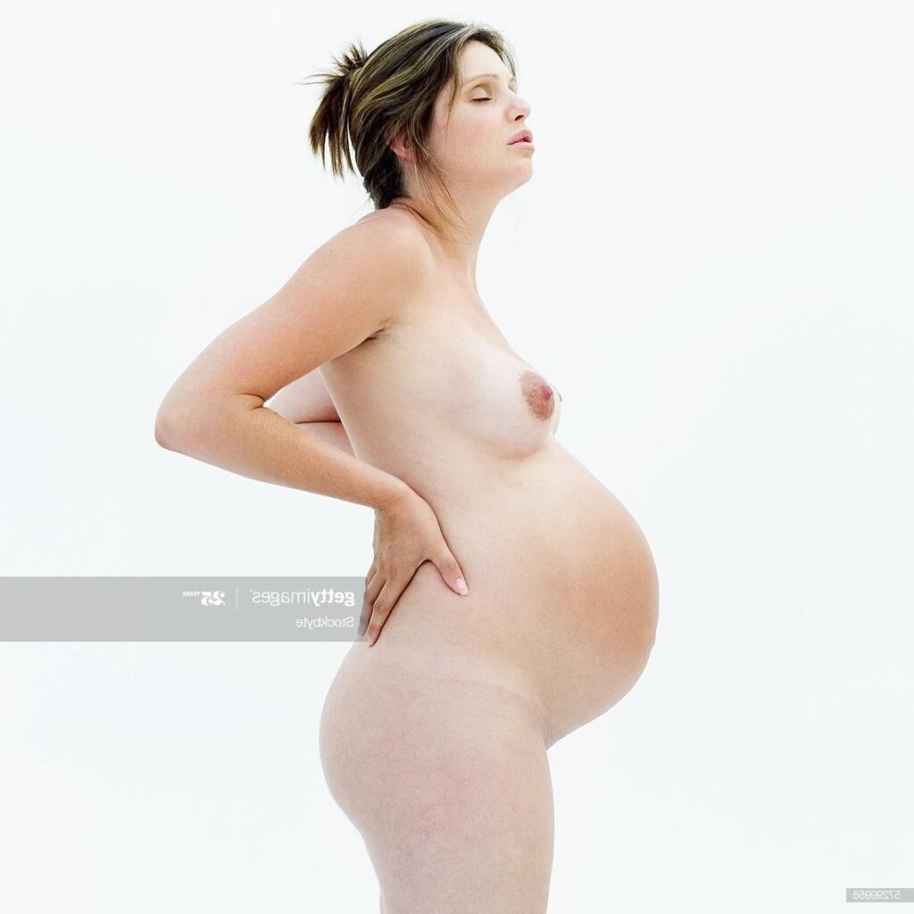 Pregnant Stand-up Nudes 100