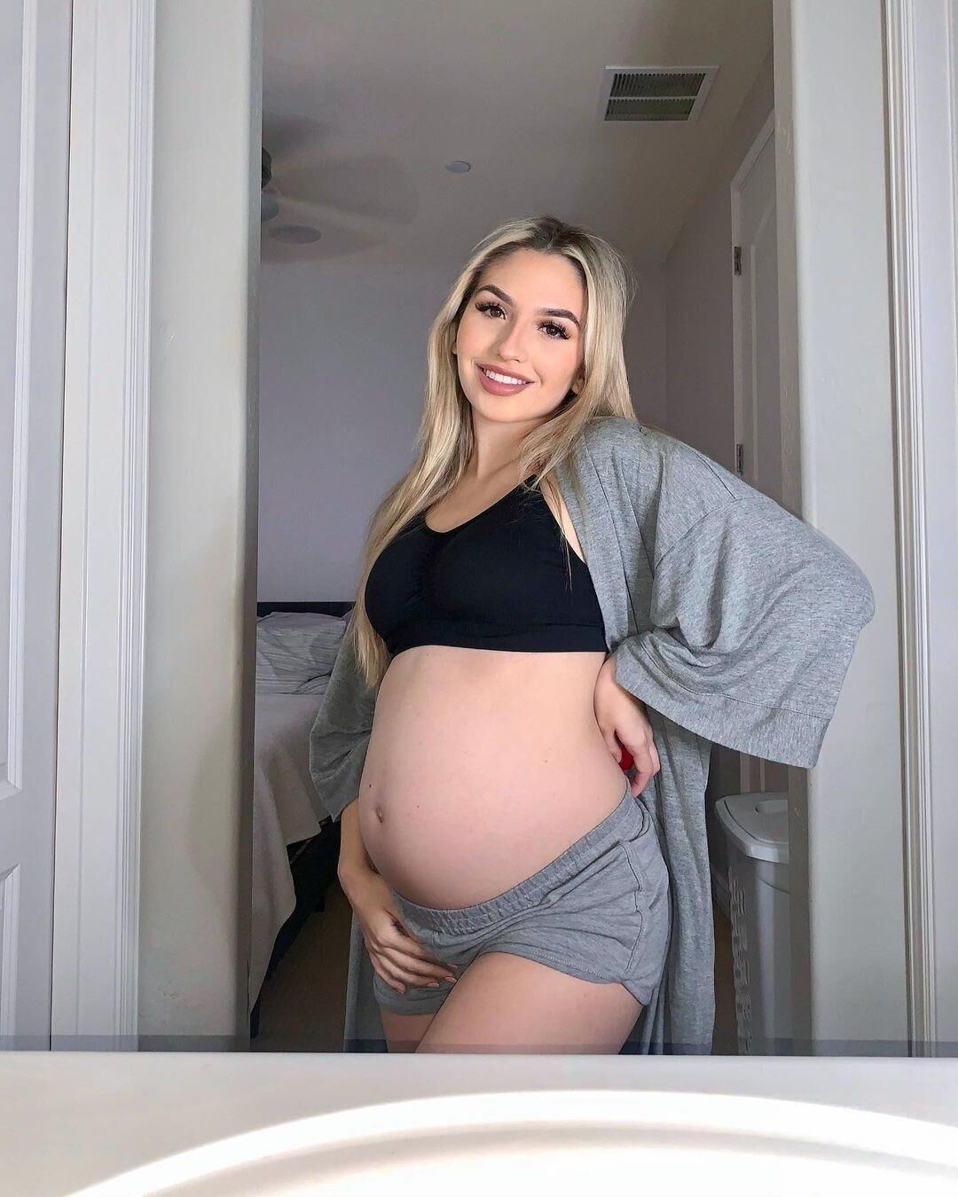 Pregnant 19