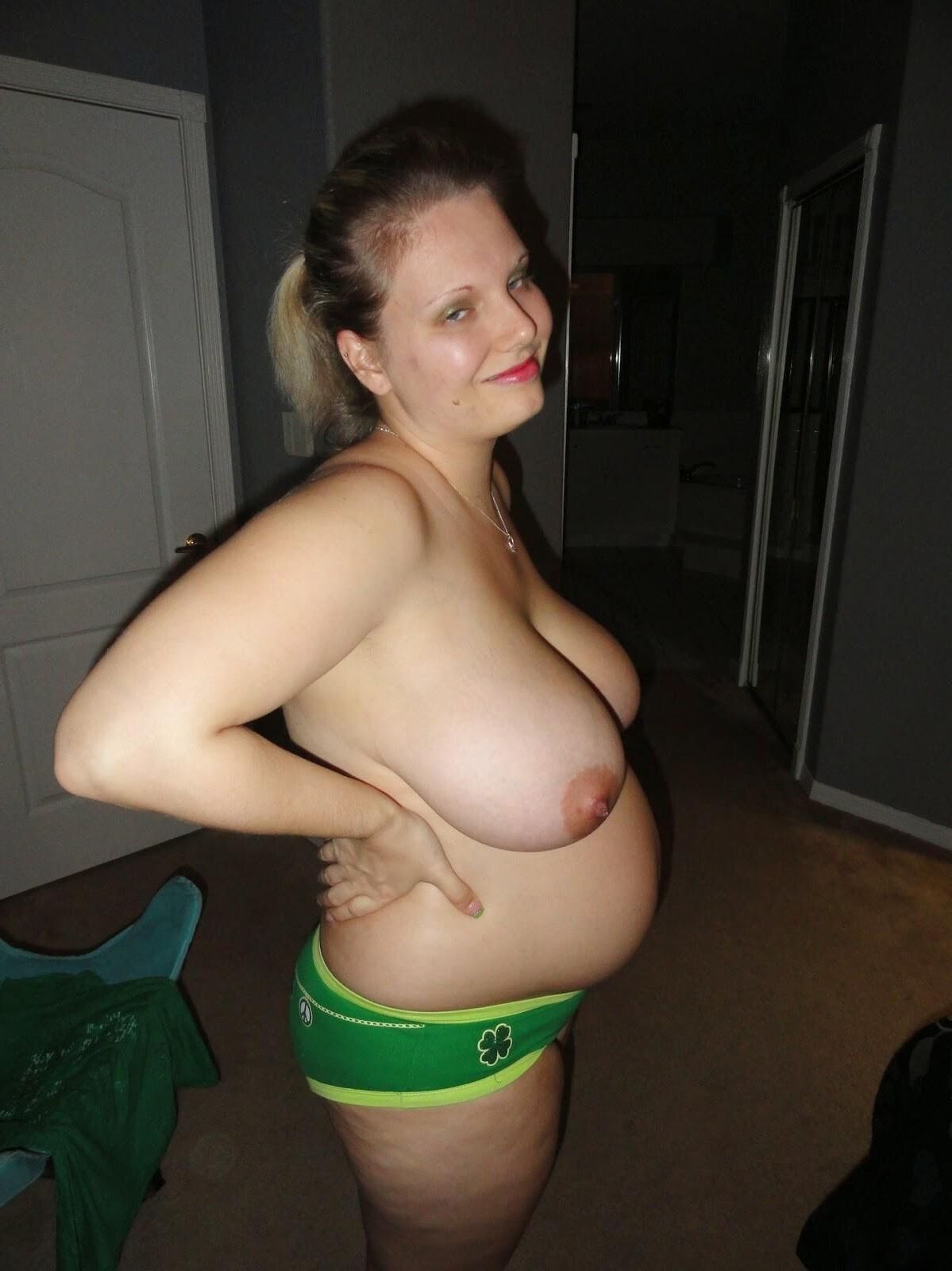 Chubby jessica gets pregnant