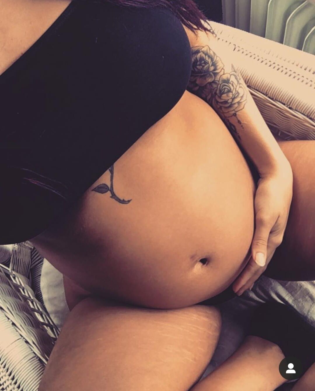 Pregnant teen 29