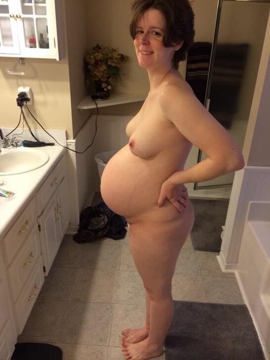 Top 20 Pregnant Women I Want to Fuck, Vol. I