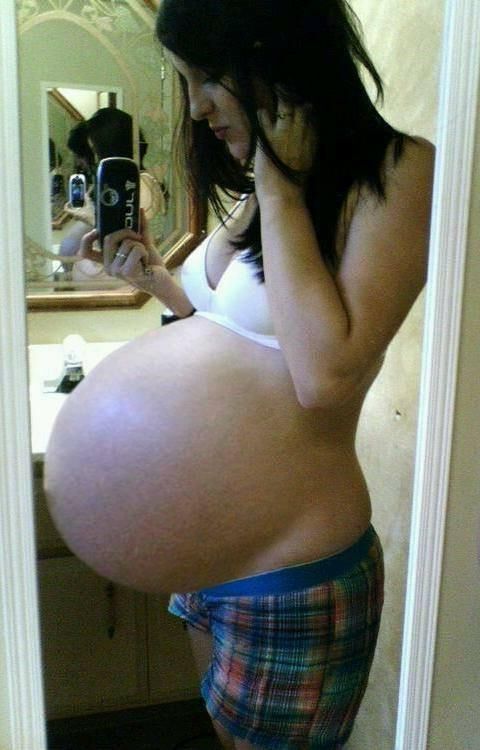 non nude preggos 3