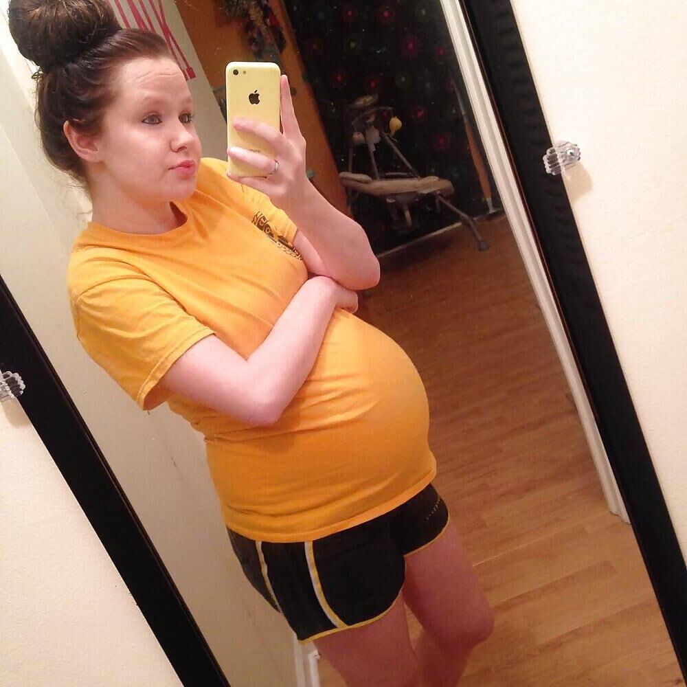 Hot Pregnant Teen