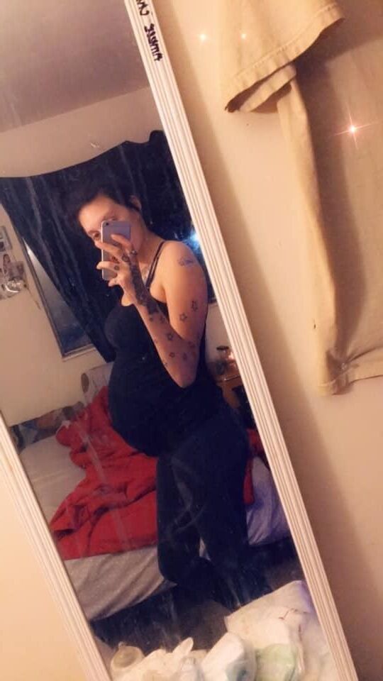 Sexy Pregnant Amber