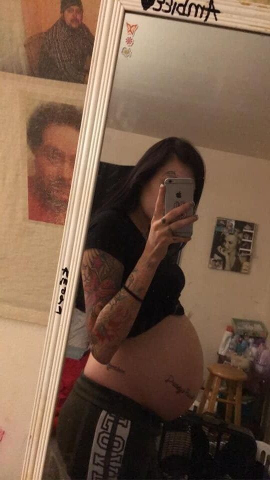 Sexy Pregnant Amber