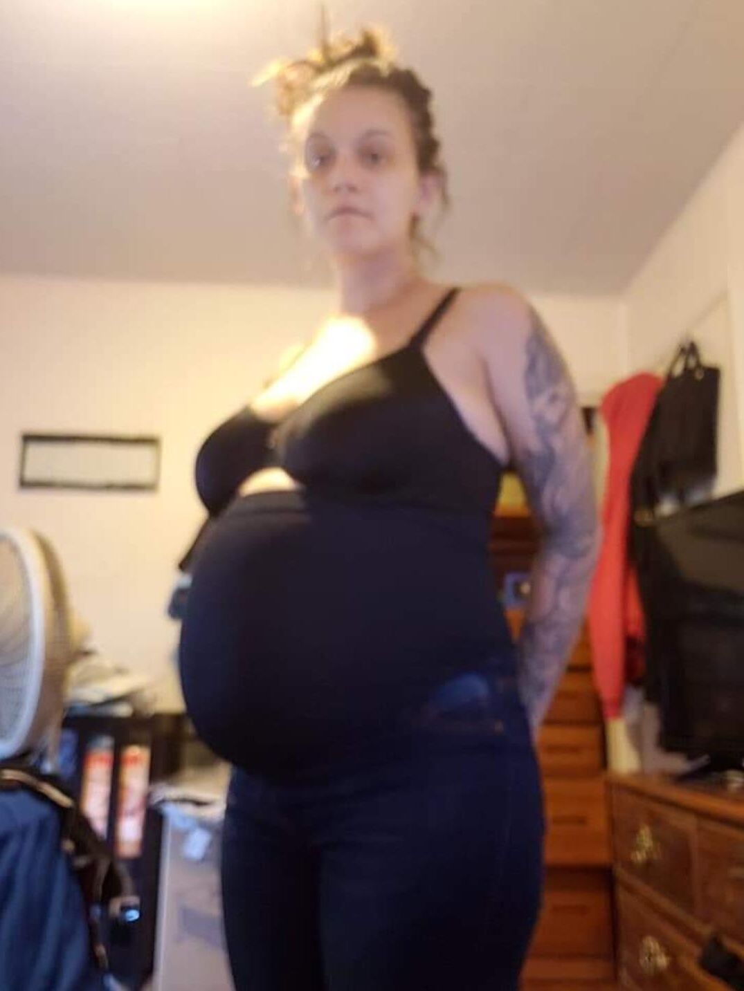 Pregnant Woman 89