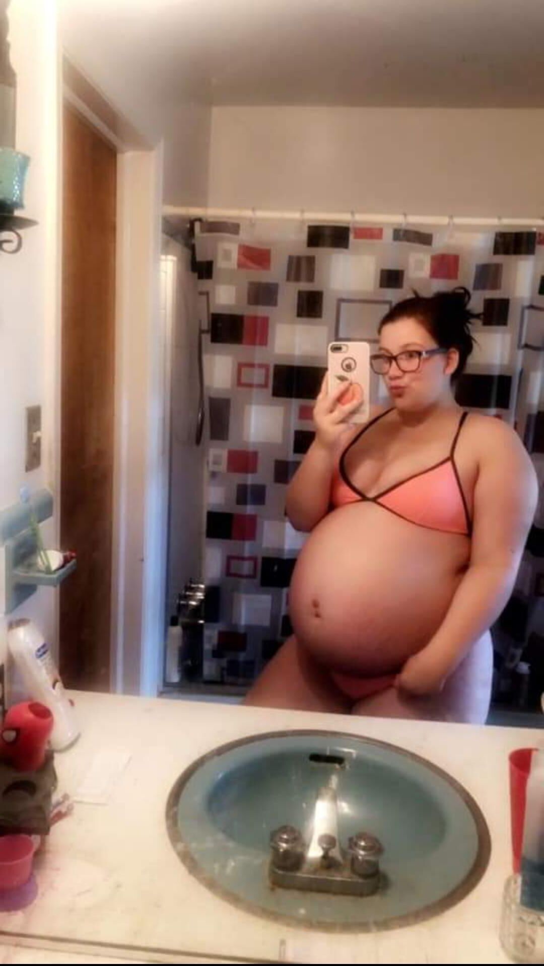 Pregnant bbw teen