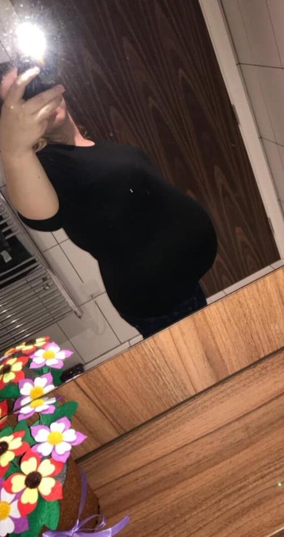 Pregnant teen 7