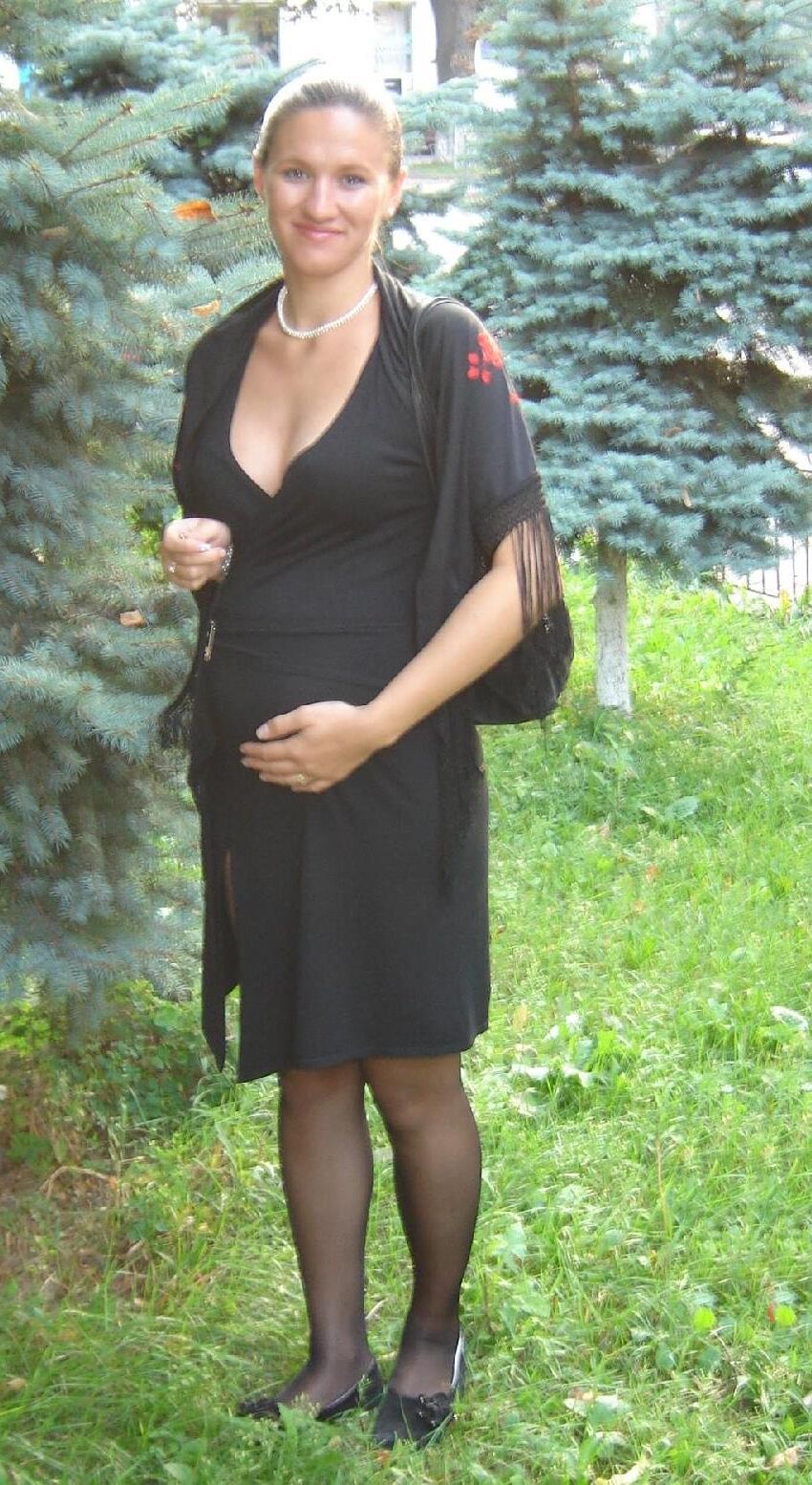 Pregnant in pantyhose 2