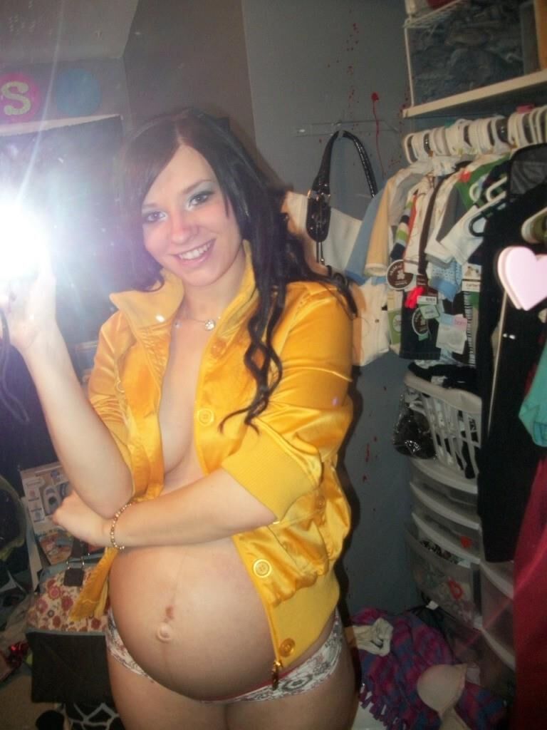 Pregnant girl 008