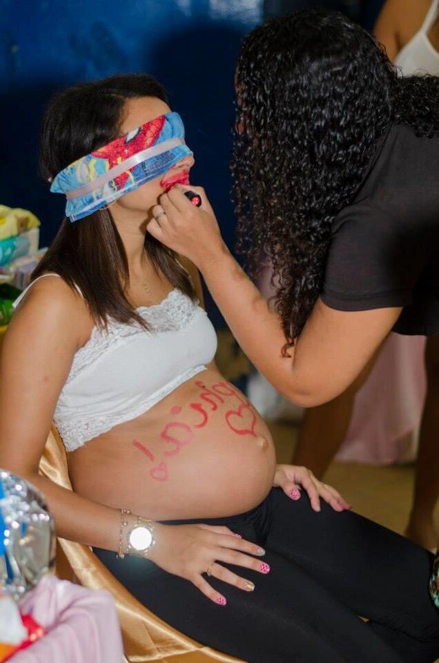 Pregnant Bruna - decorated baby bump