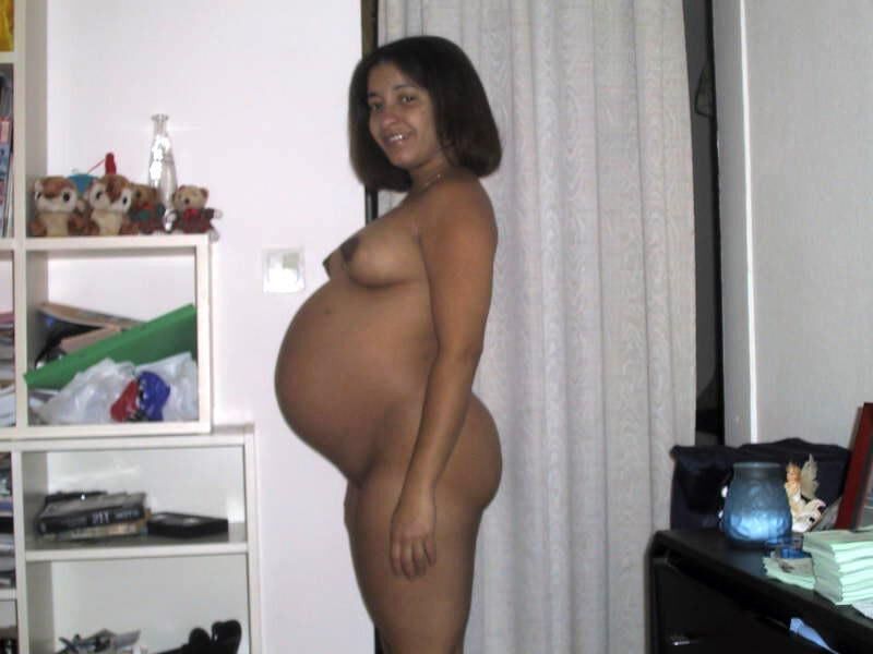 Pregnant Stand-up Nudes 45