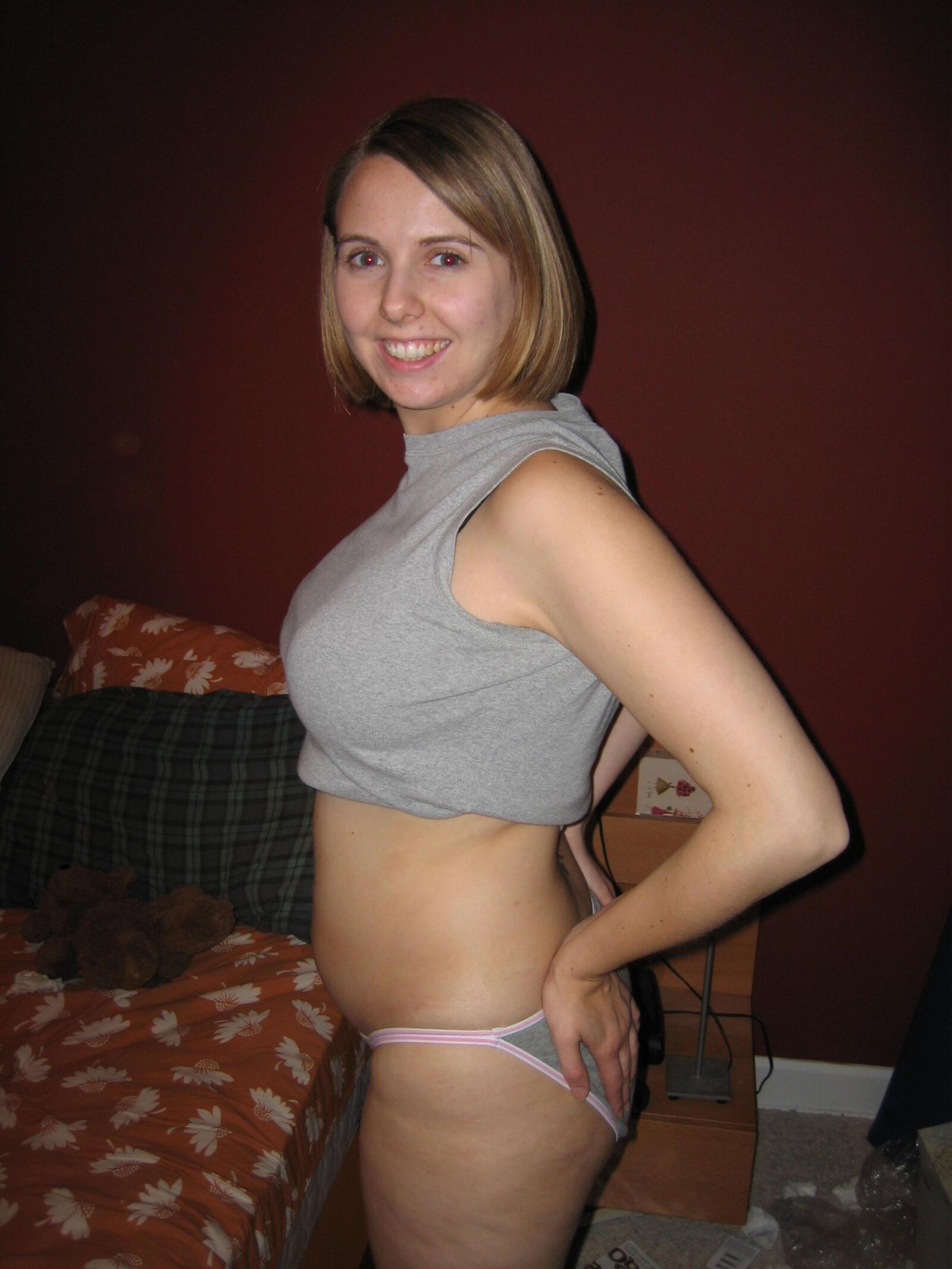 Jolie blonde enceinte